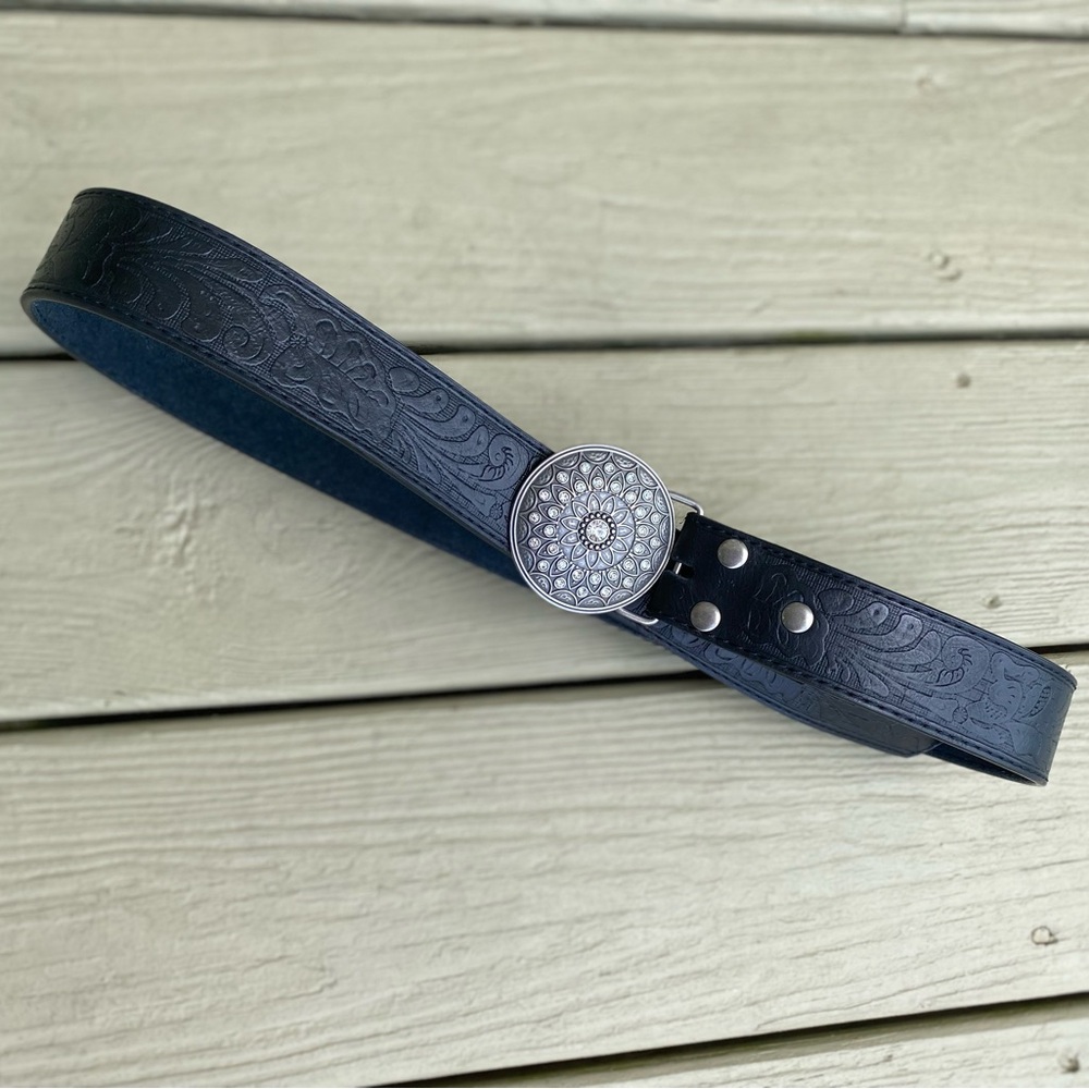 Black leather embossed 1.5”W belt, decor buckle with rhinestones, M fits 34”-40”